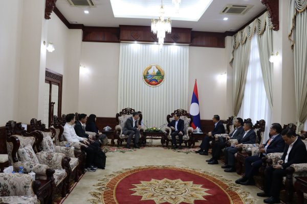 Nam Theun 2 paid a courtesy visit to the Prime Minister of Laos