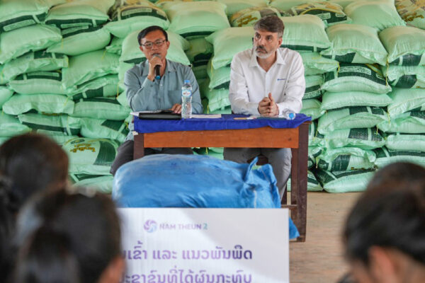 handvover-03 handvover-03